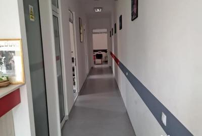 Spațiu comercial, de 85 mp, în Central - 2