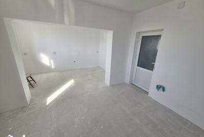 Casă cu 7 camere cu Teren 1775 Mp în Zădăreni - 3