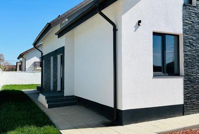 Casă cu 4 camere cu Teren 410 Mp în Berceni
