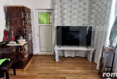 Casă cu 5 camere cu Teren 2100 Mp în Luna - 5