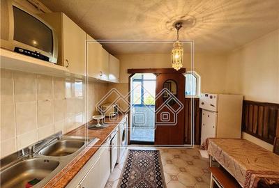Apartament cu 2 camere decomandat în Vasile Aaron - 2