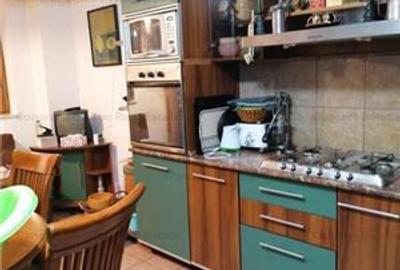 Casă cu 6 camere în Central - 2