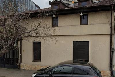 Casă cu 6 camere cu Teren 160 Mp în Drumul Sării - 1