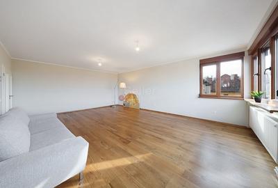 Apartament cu 4 camere decomandat în Dealul Cetății - 8