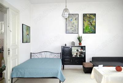 Casă cu 3 camere cu Teren 1477 Mp în Central