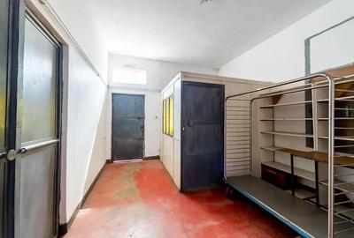 Spațiu comercial, de 230 mp, în Central - 1