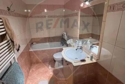 Apartament cu 3 camere decomandat în Central - 2