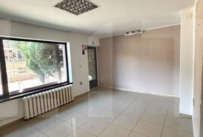 Spațiu comercial, de 35 mp, în Central - 1