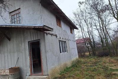 Casă în Teișani - 3