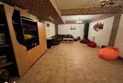 Casă cu 6 camere cu Teren 750 Mp în Berceni - 7