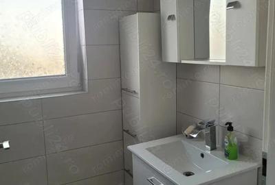Apartament cu 3 camere în Apărătorii Patriei - 3