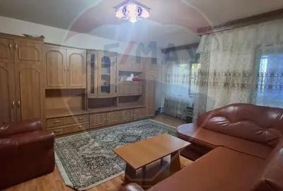 Apartament cu 3 camere decomandat în 1 Mai - 6