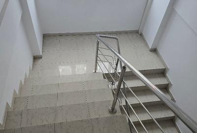 Inchiriez apartament 2 camere decomandat in Deva, zona Gojdu, etaj 2, - 16
