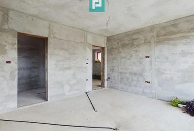 Vila moderna pe 3 niveluri la gri in Poltura - 13