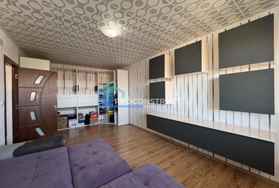 Apartament cu 4 camere decomandat, mobilat în Soarelui