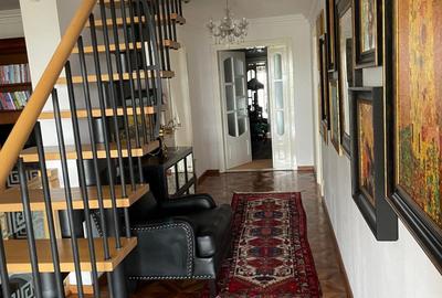 Casa deosebita P+E+M  Central-Biserica - 16