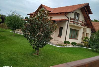 Casă cu 4 camere în Central - 11