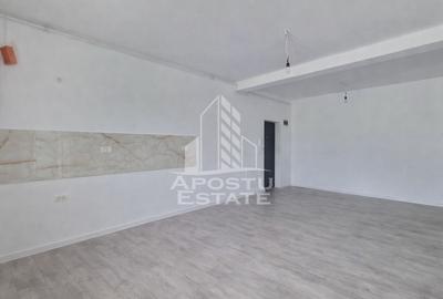 Apartament cu 3 camere decomandat în Torontalului - 2