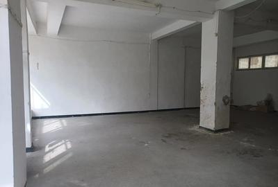 Inchiriez Spatiu Comercial in Bumbe?ti-Jiu, str Parangului - 1