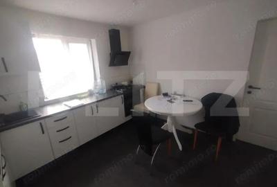 Casa pe 2 nivele cu 5 camere si 140 mp +teren 850 mp oras Beclean,zona Romfulda - 2