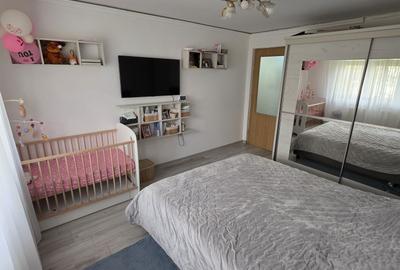 Apartament cu 2 camere decomandat în Micro 5 - 8