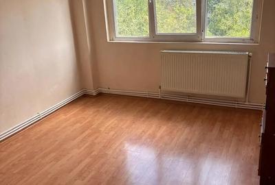 Proprietar vand Ap. 3 cam. conf.l
