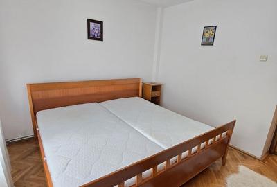 Apartament cu 2 camere semidecomandat, mobilat în Văcăresti - 7