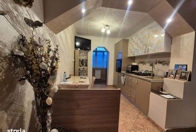 Apartament cu 3 camere decomandat în Central - 2