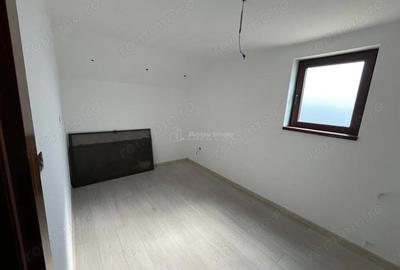 Caransebes, Casa 7 Camere + Teren 600 Mp., Zona Pipirig - 5