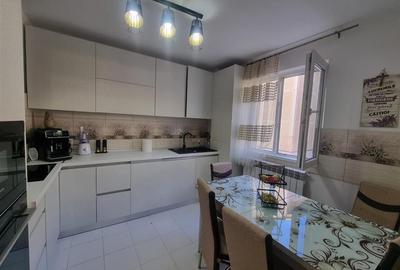 Apartament cu Trei Camere LUX - 3