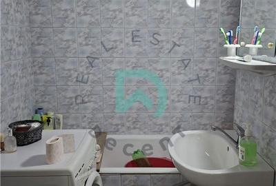 Apartament cu 2 camere decomandat în Astra