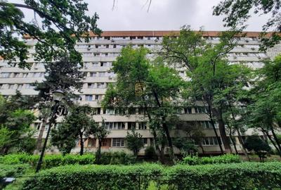 Garsonieră semidecomandată în Apărătorii Patriei - 1