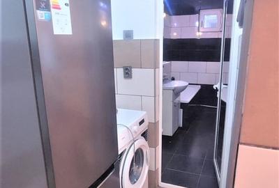 2dec Micro 21  mob util  2 balcoane - 2