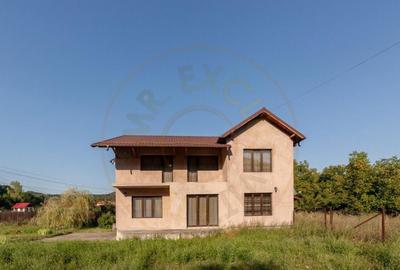 Casă cu 5 camere cu Teren 1136 Mp în Băbana