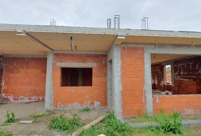 Casă cu 4 camere cu Teren 500 Mp în Aradul Nou - 2