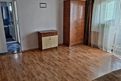 Apartament cu 2 camere semidecomandat în Central - 1