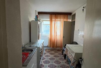 Apartament cu 3 camere decomandat în Unirii Sud