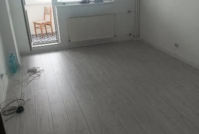 Apartament cu 3 camere decomandat în Pantelimon - 2