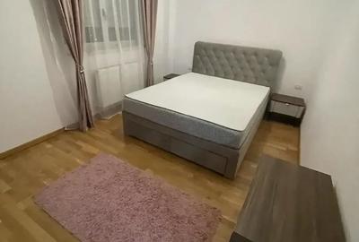 Apartament cu 2 camere semidecomandat în Torontalului