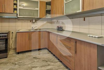 Casa 5 camere renovata 2025, curte+parcare - 6