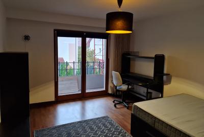 Casă cu 5 camere cu Canalizare în Central - 30