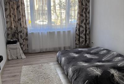 Apartament cu 3 camere decomandat în Dâmbovița - 2