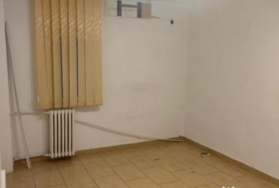 Apartament cu 2 camere semidecomandat în Craiovița Nouă - 1