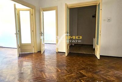 Apartament cu 6 camere decomandat în Central - 16