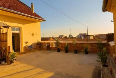 Vand apartament ultracentral deosebit cu panorama - 2