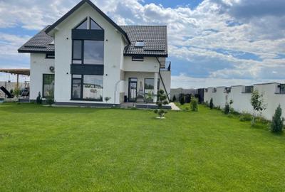 Casă cu 4 camere în Berceni - 8