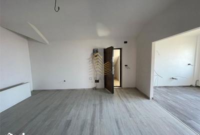 Apartament cu 5 camere în Decebal - 2