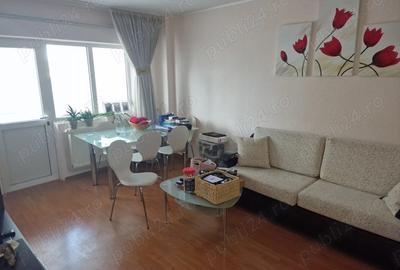 De Vanzare Apartament 4 Camere - 2