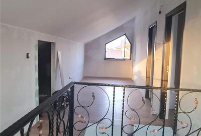 Casă cu 4 camere cu Teren 600 Mp în Costi - 2