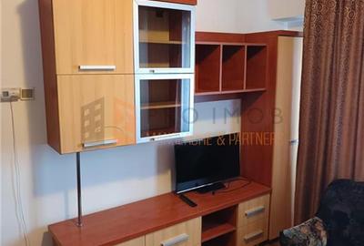 Garsonieră decomandată, mobilată în 1 Decembrie - 2